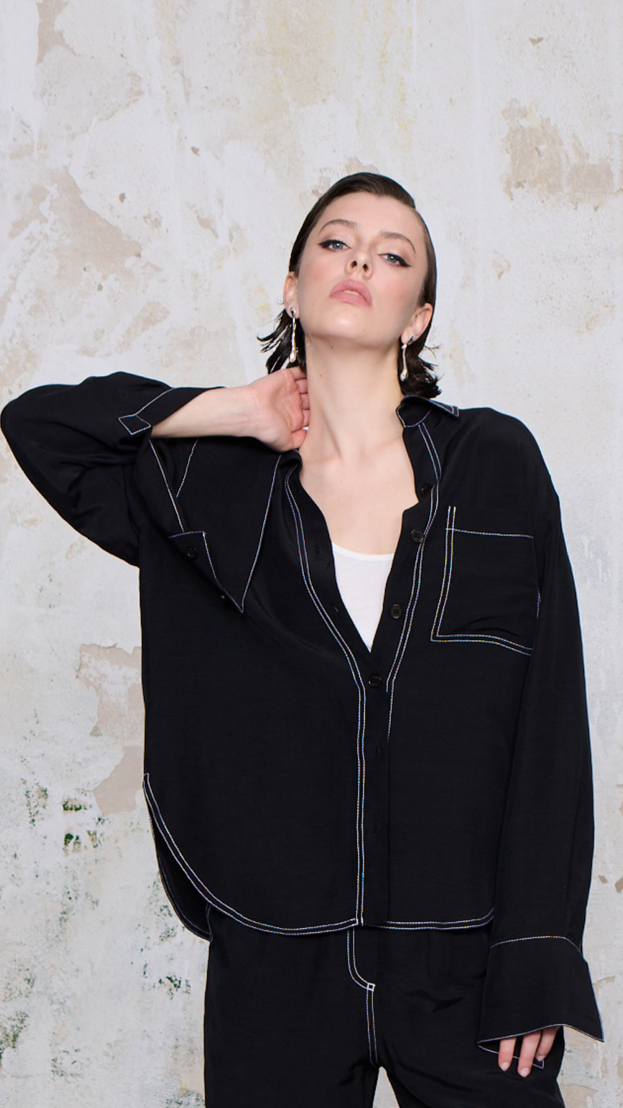 Noaor Contrast Stitched Shirt