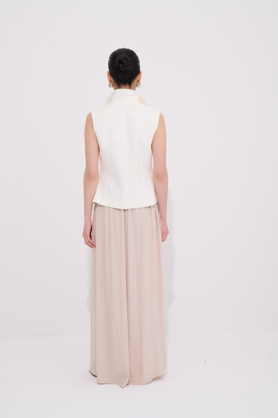 Ivory Vest 100% Linen with Punto Stitch Detail Premium