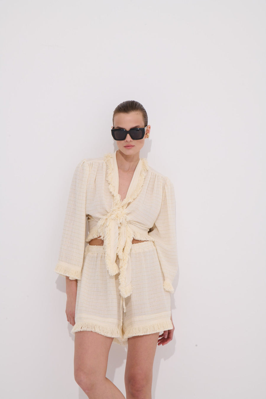 Savra Elastic Tassel Shorts